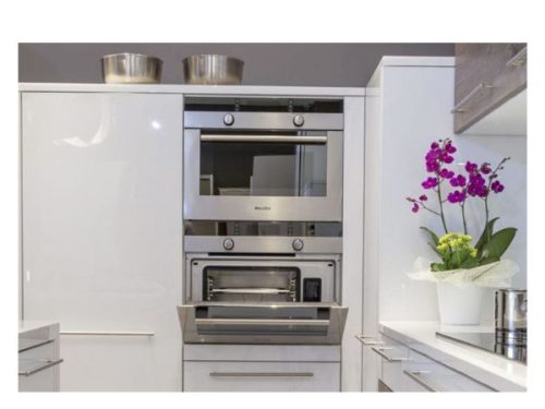 Lò Vi Sóng Malloca MW 34 TS