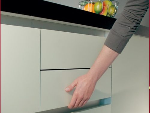 Tay Nắm Tủ Dạng Thanh Ngang Hafele 126.37.911