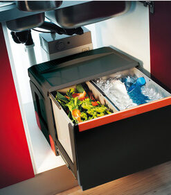 Thùng rác nhựa mở tự động Hafele 502.76.304