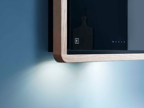 Ảnh máy hút mùi áp tường Upscale LINEA