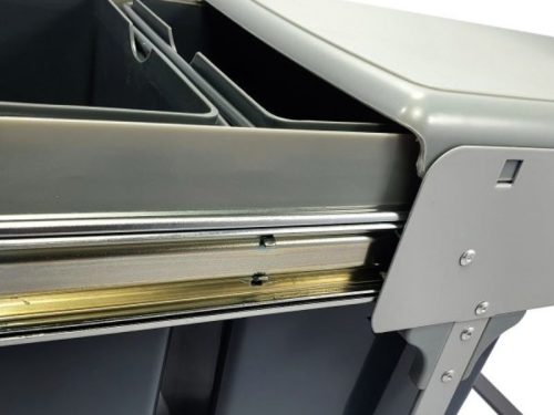 Ảnh thực thùng rác đôi âm tủ gắn cánh BossEU BS1400RD