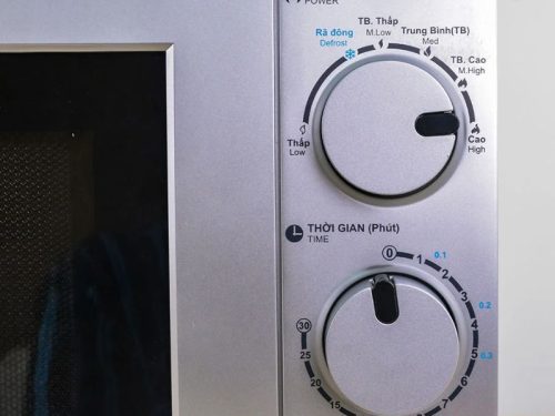 Bảng điều khiển lò vi sóng mini 20L Sharp R-207VN-SL