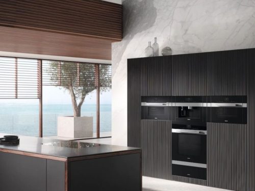 anh may pha cafe am tu miele cva 7845