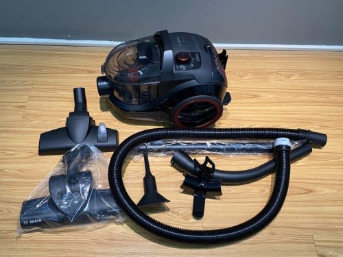 anh may hut bui dang hop bosch bgs21wpow